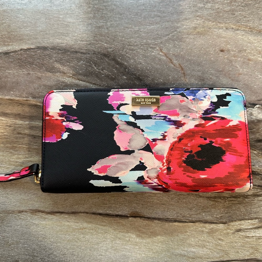 KATE SPADE • Large Wallet